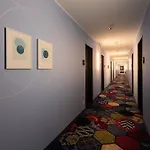 - The Niu, Mood By Ihg מיינץ