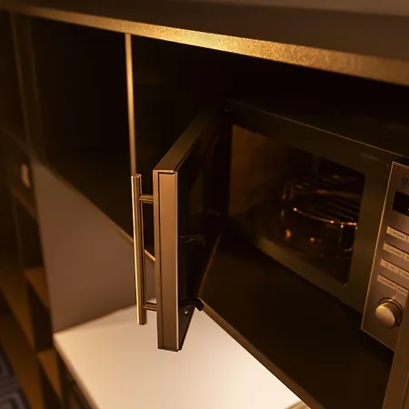 - The Niu, Mood By Ihg 3*