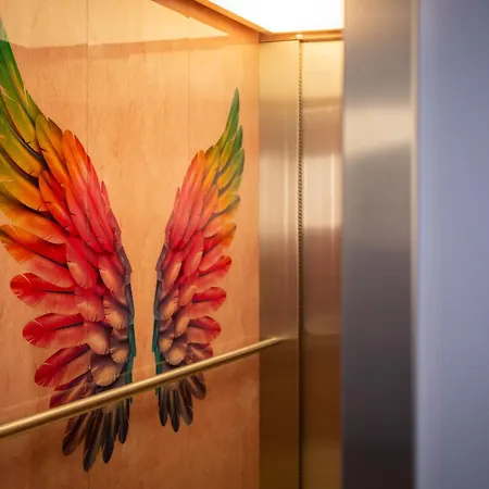 - The Niu, Mood By Ihg Hotel 3*