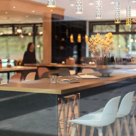 - The Niu, Mood By Ihg מלון