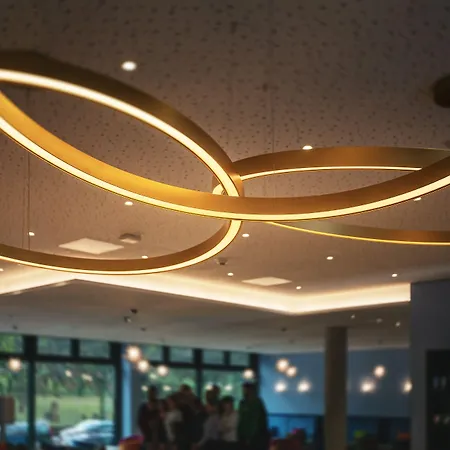 - The Niu, Mood By Ihg מלון