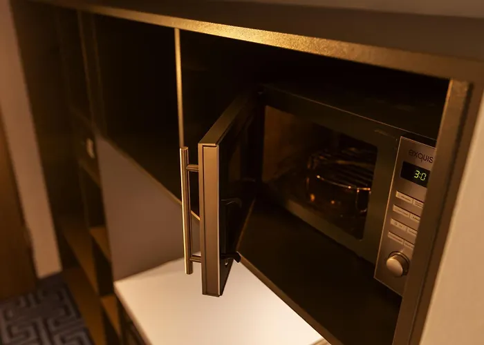 - The Niu, Mood By Ihg 3*