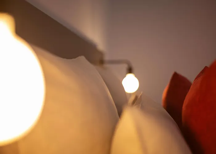 - The Niu, Mood By Ihg 3*