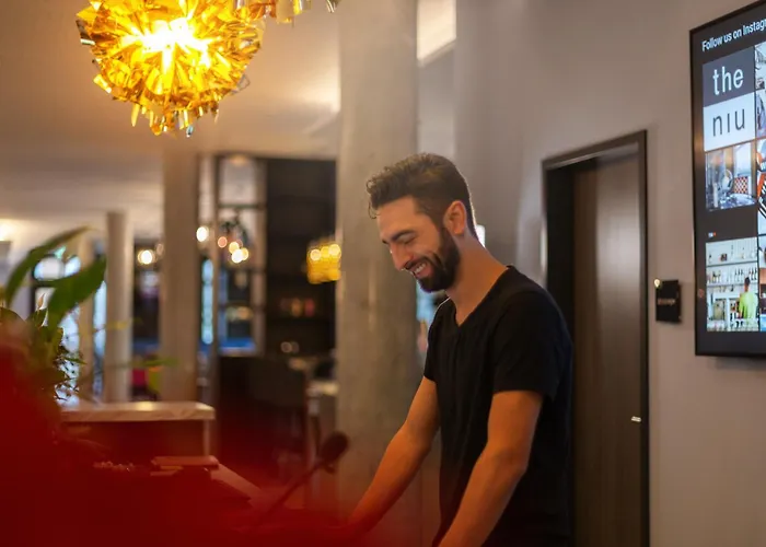 - The Niu, Mood By Ihg