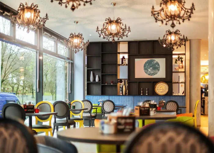 - The Niu, Mood By Ihg Hotel 3*