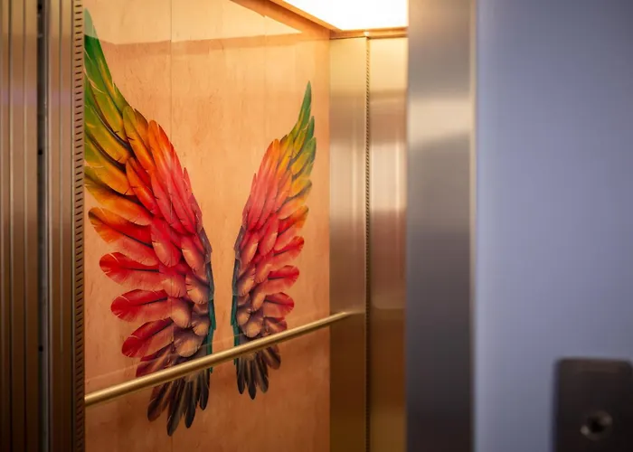 - The Niu, Mood By Ihg Hotel 3*