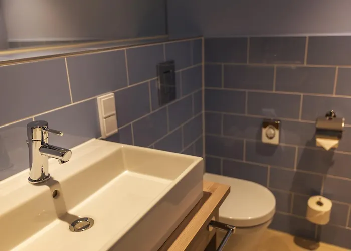 - The Niu, Mood By Ihg Otel Mainz