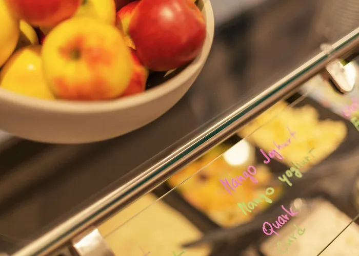 - The Niu, Mood By Ihg 3*