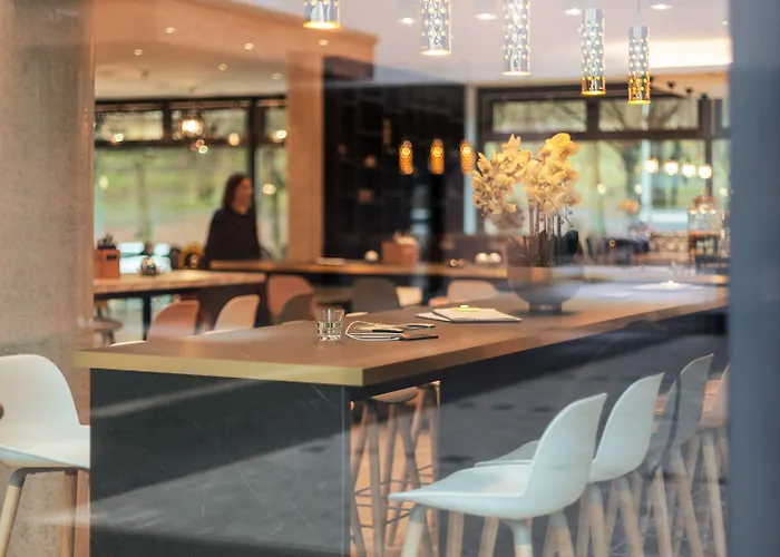 - The Niu, Mood By Ihg Hotel